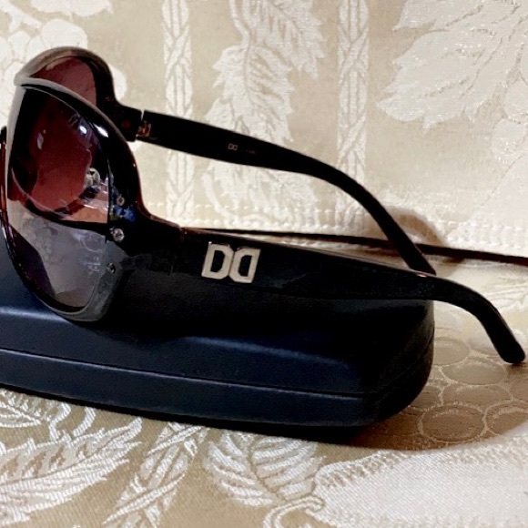 NWOT D&D OVERSIZED SUNGLASSES - Picture 3 of 13